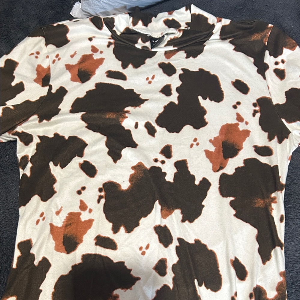 SHEIN Brown and White Patterned Top